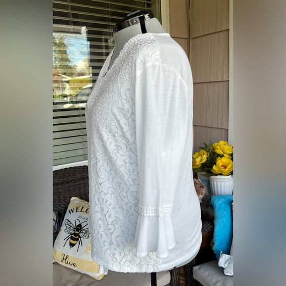 Stunning Top - Picture 3 of 7